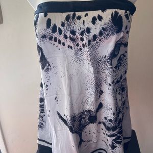 Women’s Strapless top